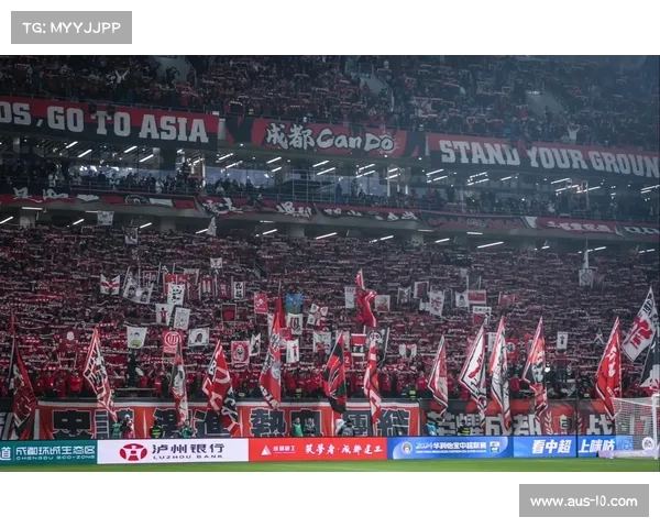 凤凰山主场超4万观众热情助威成都蓉城创中超赛季新上座率纪录 凤凰山主场超4万观众热情助威成都蓉城创中超赛季新上座率纪录