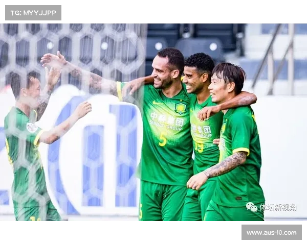 米兰德比对抗激烈解析：两大豪门球迷文化与热血氛围的历史传承